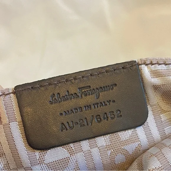 Salvatore Ferragamo Beige and Brown Leopard Shoulder Bag AUTHENTIC - Picture 2 of 7